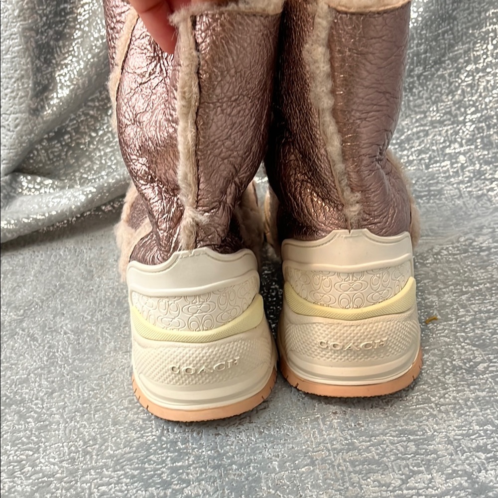 Coach Pink shearling Boots Metallic Finish - Picture 5 of 12